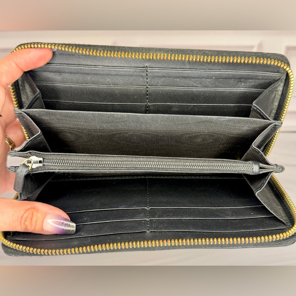 Gucci Navy Sylvie Sherry Line Buckle Zip Around Wallet | Entrupy COA - Picture 7 of 10
